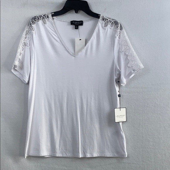 NWT. Laundry by Shelly sésgale top. - Picture 4 of 6